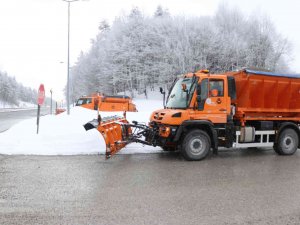 Bolu Dağı’nda Kar Yağışı Devam Ediyor