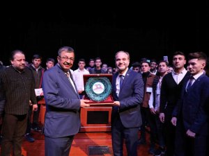 Üniversitede ’Hayati İ̇nanç İle Hayati Meseleler’ Söyleşisi Yapıldı