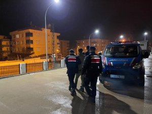 Sinop’ta Dolandırıcılık Suçundan Aranan Şahıs Yakalandı