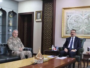 Tümgeneral Kurtoğlu’ndan Vali Hacıbektaşoğlu’na Ziyaret