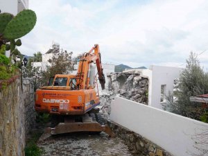 Bodrum İmar Affı Söylentisi Kaçak Yapılaşmayı Arttırdı, Bodrum’da Kaçak Yapışma 2 Katına Çıktı