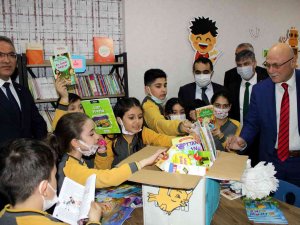 Kayseri’de Kütüphanesiz Okul Yok