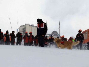 Erciyes’te Gerçeğini Aratmayan Çığ Tatbikatı