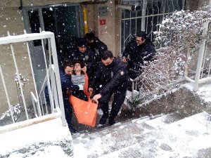 Çorlu’da Akraba Dehşeti: Üvey Teyzesini Vahşice Öldürdü, Eşini De Yaraladı