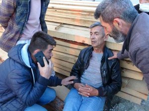 Aracın Kontrolünü Kaybeden Epilepsi Hastası Elektrik Direğine Çarparak Durabildi
