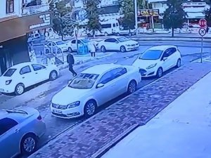 Polislerin Şehit Edildiği Anlar Güvenlik Kamerasına Yansıdı