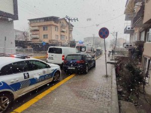Otomobil İle Motosiklet Çarpıştı: 1 Yaralı