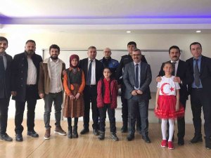 Hakkari’de "İ̇stiklâl Marşı’nı Güzel Okuma Yarışması" Yapıldı
