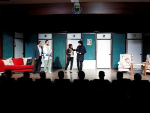 ‘Deliler Evi’ İkinci Gösterimde Kapalı Gişe