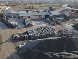 Hurdaların Eksildiğini Fark Eden Başkan, Hırsızlık Yapan 3 Personelini Yakalattı