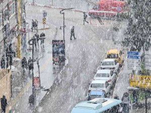 Karabük’te Kar Yağışı Etkili Oluyor