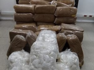 Kargoyla Gönderilen Kaçak Ürünler Ele Geçirildi