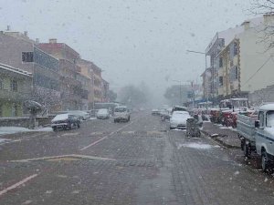 Çanakkale’nin Yüksek Kesimleri Beyaza Büründü