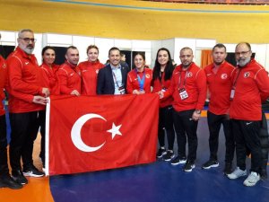 U23 Avrupa Şampiyonası’nda Kadın Güreşçilerden 3 Madalya
