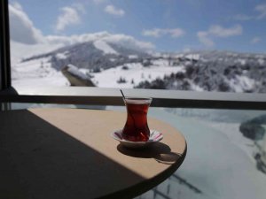 Uludağ’daki Sosyal Tesis 45 Günde 10 Bin Misafir Ağırladı