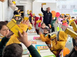 Gezici Motivasyon Ve Eğitim Tırı” Harmancık’ta Öğrencilerle Buluştu