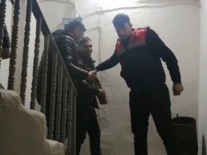 Firari Hırsız Kız Arkadaşının Evinde Yakalandı