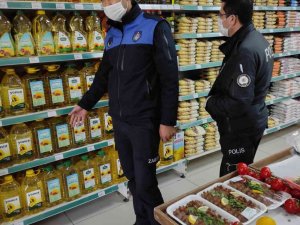 Efeler’de Fahiş Fiyat Ve Stokçuluğa Geçit Verilmiyor