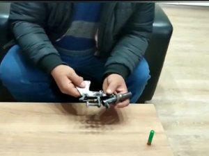 Polisin Operasyonunda Ele Geçirildi, Kendi Silahını Üretmiş