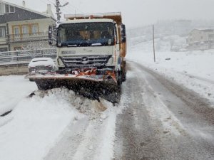 Derince’de Yol Açma Çalışmaları Sürüyor