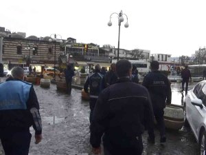 Diyarbakır’da Dilenciden Pes Dedirten Açıklama: “Hamile Olduğum İçin Bir Haftadır Çıkmıyordum, Bugün Çıktım, Yakalandım”