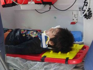 Yaya Geçidini Kullanan Çocuk Hastanelik Oldu