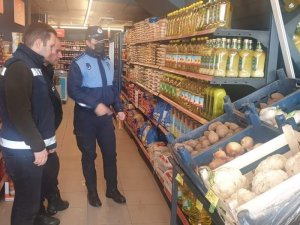 Çaldıran’da Fahiş Fiyat Ve Stokçuluk Denetimi