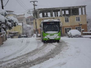 Kocaeli’de Kar Yağışı Etkili Olmaya Devam Ediyor