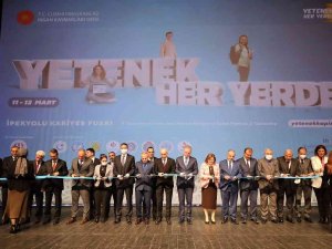 İ̇pekyolu Kariyer Fuarı Başladı