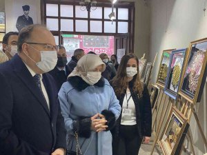 Kağıt Rölyef Ve Keçe Sergisi Açıldı