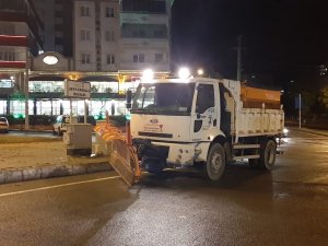 Büyükşehir Karla Mücadele Mesaisinde