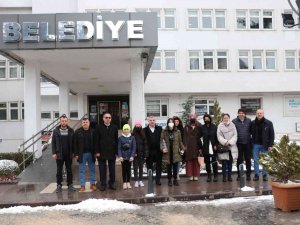 Başkan Özdemir, Genç Karatecileri Yolcu Etti