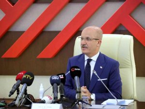 Yök Başkanı Özvar: “Ukrayna’da Okuyan Üniversite Öğrencileri İçin Kolaylık Temin Edeceğiz”