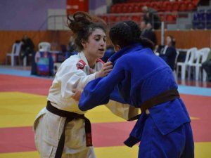Gençler Türkiye Judo Şampiyonası Ordu’da Başladı