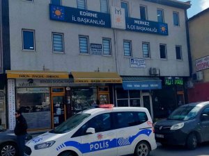 İ̇yi̇ Partide Yumruk Yumruğa Kavga, İl Yönetimi Merkez İlçe Başkanını Darp Etti