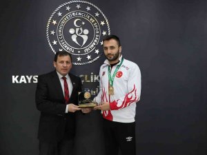 Avrupa Şampiyonlarından Ali İ̇hsan Kabakcı’ya Ziyaret