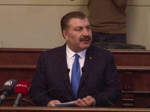 Bakan Koca’dan 14 Mart Tıp Bayramı Mesajı: “Hekimlik Mesleğine Manevi Sadakatimizin Devam Etmesini Çok Önemsiyorum”