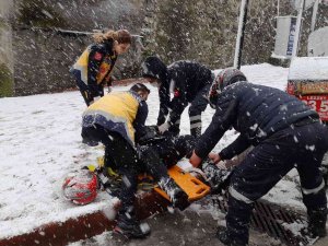 Devrilen Motosikletin Sürücüsü Yaralandı
