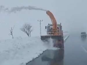 Karayolları Ekiplerinin Kar Mesaisi
