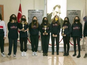 Sanko Okullarının Tenis Başarısı