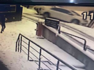 Ümraniye’de Site Görevlisi Ölümden Saniyelerle Kurtuldu
