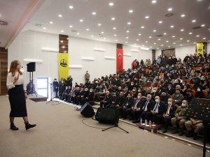 Bayburt’ta İ̇stiklal Marşı’nın Kabulü Kutlandı, Milli Şair Mehmet Akif Yad Edildi