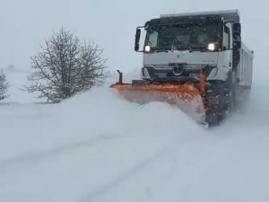 Kastamonu’da Karın Yollarını Kapattığı 391 Köye Ulaşım Sağlanamıyor