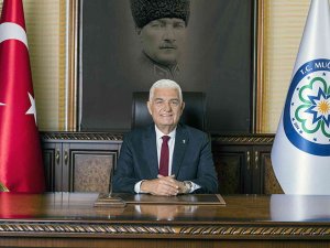 Başkan Gürün Sağlık Çalışanlarının Tıp Bayramı’nı Kutladı