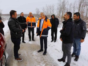 Başkan Erdem Karla Mücadeleyi Yerinde Denetledi