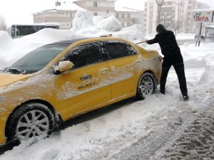 Bitlis’te 198 Köy Yolu Ulaşıma Kapandı