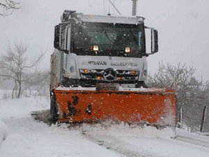 Serdivan’da Ekipler Kar Mesaisinde