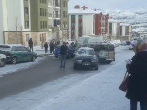 Elazığ’da Buzlanma Kazaları Beraberinde Getirdi