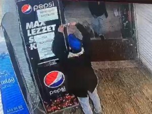Gençlerin Alkışlatan Hareketi Kamerada