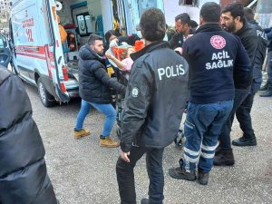 İ̇ki Aile Arasındaki Tartışmada Kan Aktı, 1’i Ağır İki Kişi Yaralandı